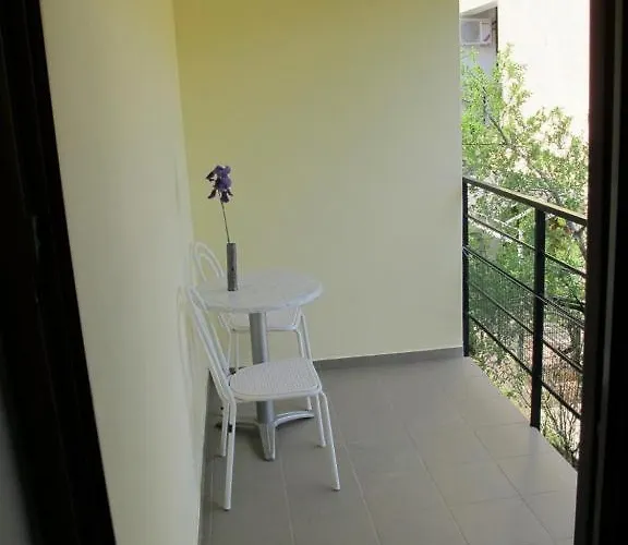 Гостевой дом And Degenija 3*