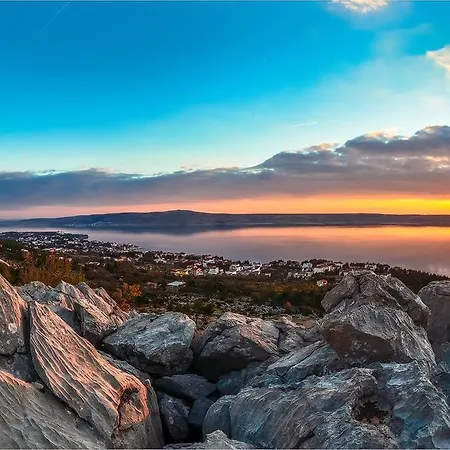 And Degenija Affittacamere Starigrad Paklenica