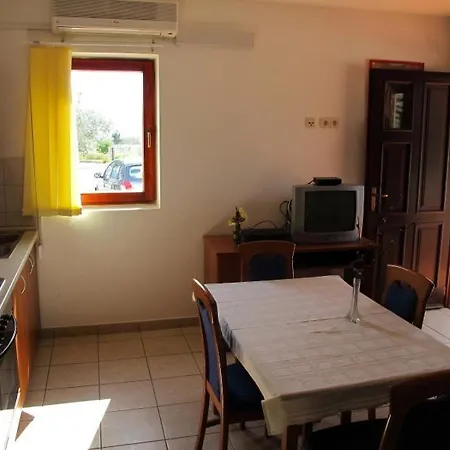 And Degenija 3* Starigrad Paklenica