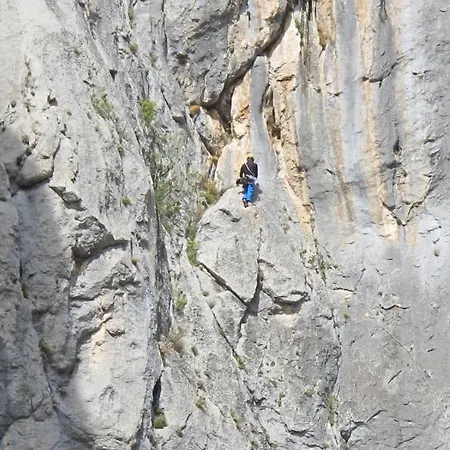 And Degenija Starigrad Paklenica