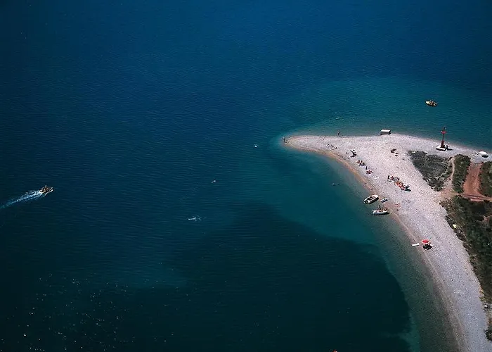 And Degenija Starigrad Paklenica