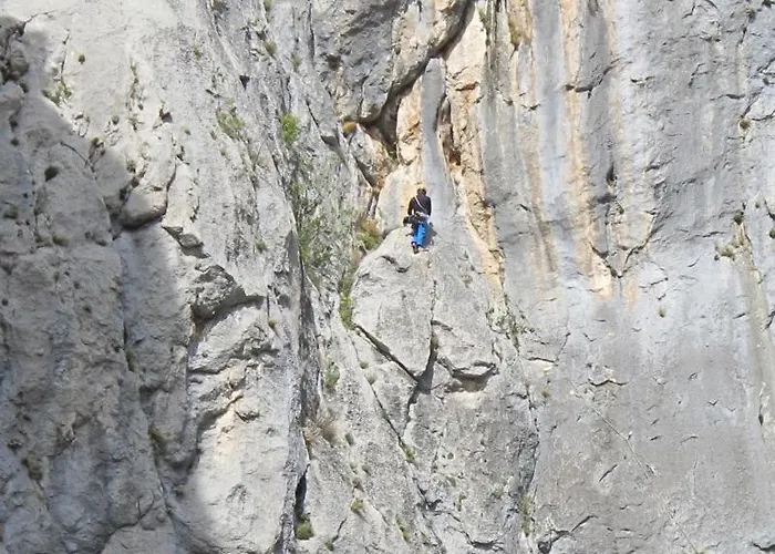 And Degenija Starigrad Paklenica